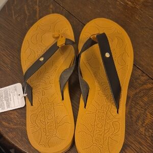 Ncai Black Flip Flop Sandals Sz 8.5